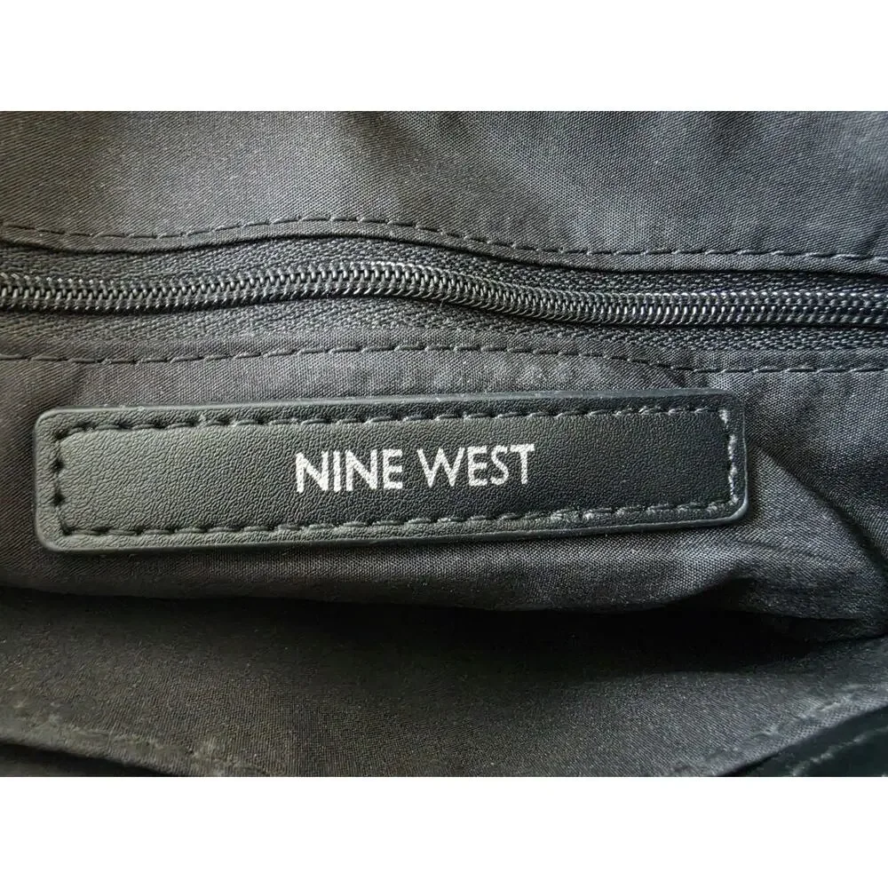Nine West Josey Swing Crossbody Bag In Black And Gray